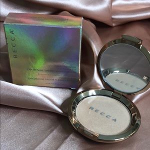 Becca champagne dream highlight for face and eyes